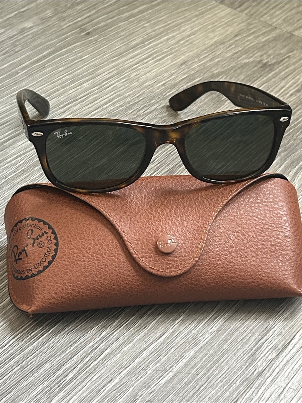 Ray-Ban New Wayfarer RB 2132 Tortoiseshell Sunglasses